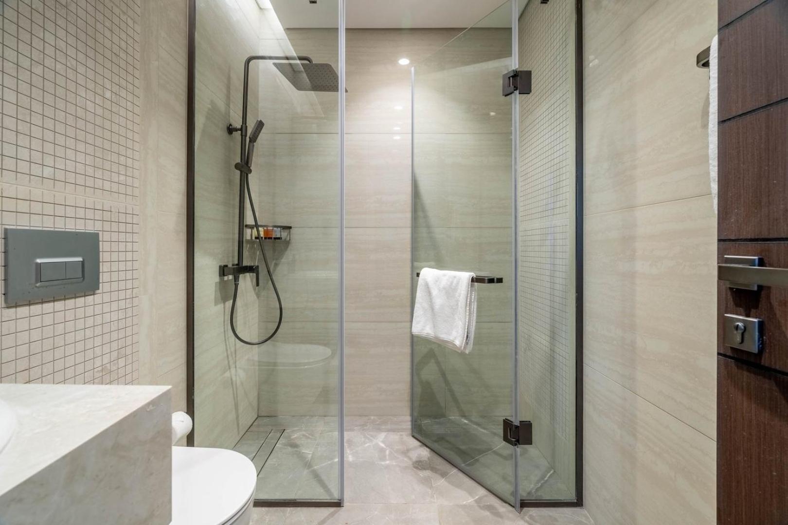 Guestready - Burj Khalifa Views From Nobles Tower Apartment Dubai